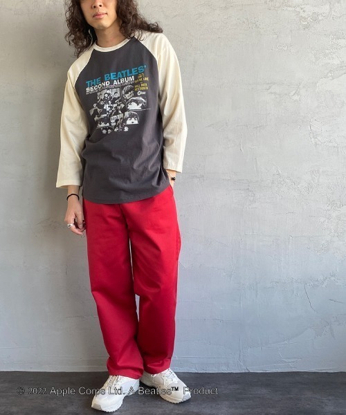 The Beatles（ザビートルズ）の「【WEB限定】[THE BEATLES/ザ ビートルズ] アルバムグラフィックプリント ラグランスリーブTシャツ（Tシャツ/カットソー・レディース・チャコールグレー/オフホワイト・M/L/XL）」の4枚目の写真