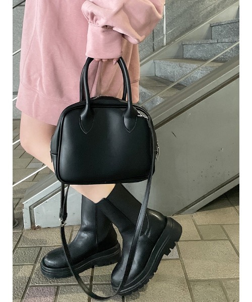 ENVYM（アンビー）の「ブガッティバッグ（ショルダーバッグ・レディース・ブラック/アイボリー・FREE）」の3枚目の写真