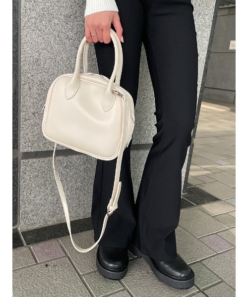 ENVYM（アンビー）の「ブガッティバッグ（ショルダーバッグ・レディース・ブラック/アイボリー・FREE）」の5枚目の写真