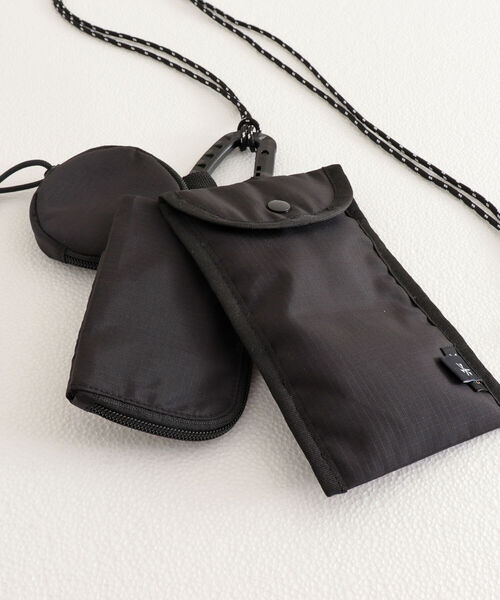 GLOSTER（グロスター）の「【GLOSTER/グロスター】コーデュラリップ マルチポシェット ネックポーチ（ショルダーバッグ・メンズ・ブラック/ライトグレー・FREE）」の19枚目の写真