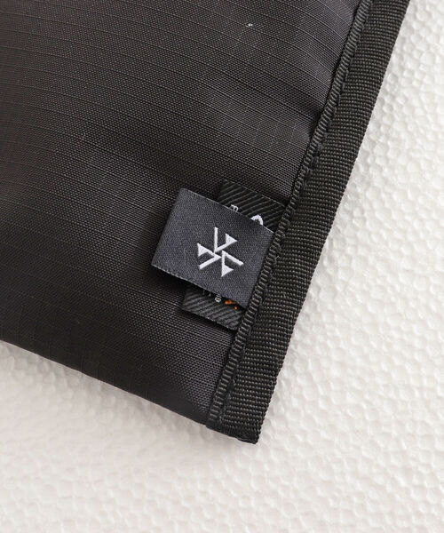 GLOSTER（グロスター）の「【GLOSTER/グロスター】コーデュラリップ マルチポシェット ネックポーチ（ショルダーバッグ・メンズ・ブラック/ライトグレー・FREE）」の11枚目の写真