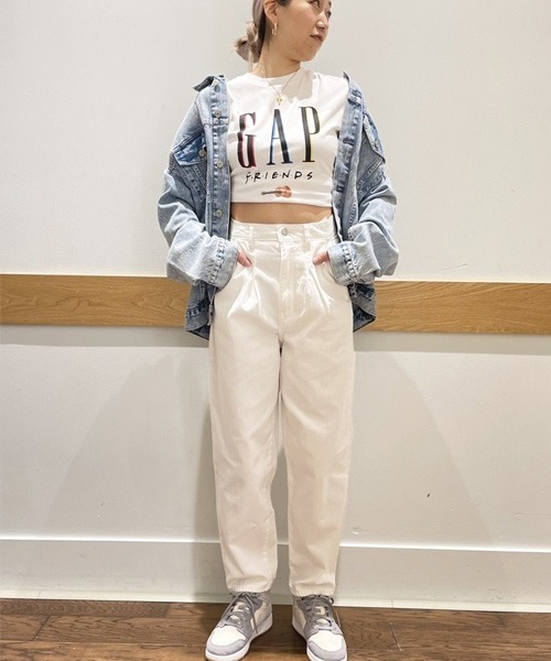 GAP（ギャップ）の「FREE&FLOW バレルデニム（デニムパンツ・レディース・ホワイト・23/24/25/26/27/28/30/29）」の9枚目の写真