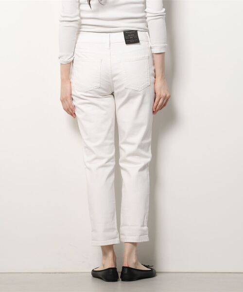 BANANA REPUBLIC FACTORY STORE(バナナリパブリック ファクトリーストア)の「BANANA REPUBLIC FACTORY STORE ガールフレンドジーンズ(デニムパンツ・レディース・ホワイト・24/25/26/27/28)」の4枚目の写真