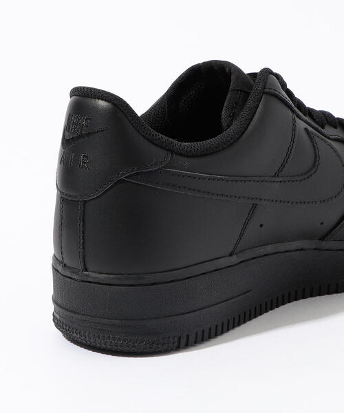 NIKE（ナイキ）の「NIKE AIR FORCE 1 '07 エアフォースワン スニーカー（スニーカー・メンズ・ブラック/ホワイト・11/9/8/10）」の9枚目の写真