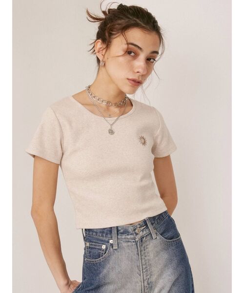 EVRIS（エヴリス）の「SUNNYショートTEE（Tシャツ/カットソー・レディース・ホワイト/ブラック/ベージュ/グリーン/オレンジ・FREE）」の6枚目の写真