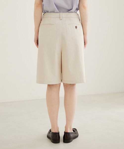 SALON adam et rope'（サロン アダム エ ロペ）の「【サステナブル】リサイクルデニムショートパンツ（デニムパンツ・レディース・グレー/オフホワイト・S/M）」の10枚目の写真