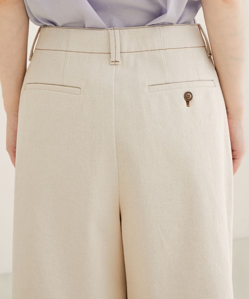 SALON adam et rope'（サロン アダム エ ロペ）の「【サステナブル】リサイクルデニムショートパンツ（デニムパンツ・レディース・グレー/オフホワイト・S/M）」の12枚目の写真