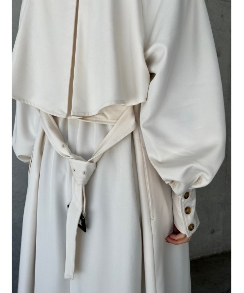 LILIDIA(リリディア)の「パフSLVトレンチコート(トレンチコート・レディース・アイボリー/ベージュ・MEDIUM/SMALL/LARGE)」の15枚目の写真