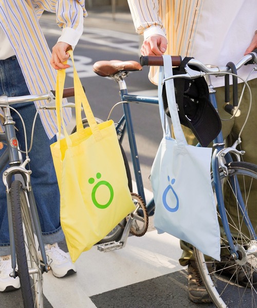 omom sot（オムオムソット）の「トート プリント オリジナルカラー omom sot（トートバッグ・レディース・サックスブルー/イエロー・F）」の15枚目の写真