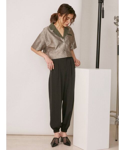 EVRIS（エヴリス）の「ジャガードショートレングスシャツ（シャツ/ブラウス・レディース・カーキ/ブラック・FREE）」の14枚目の写真