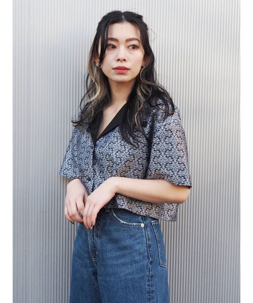 EVRIS（エヴリス）の「ジャガードショートレングスシャツ（シャツ/ブラウス・レディース・カーキ/ブラック・FREE）」の11枚目の写真