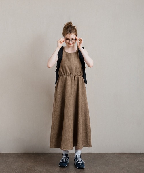 MUHET（ミュエータ）の「リラックスノースリーブワンピース（ワンピース・レディース・ブラウン/ライトグリーン・SMALL/MEDIUM）」の8枚目の写真