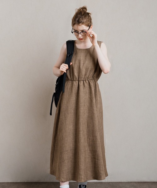MUHET（ミュエータ）の「リラックスノースリーブワンピース（ワンピース・レディース・ブラウン/ライトグリーン・SMALL/MEDIUM）」の5枚目の写真
