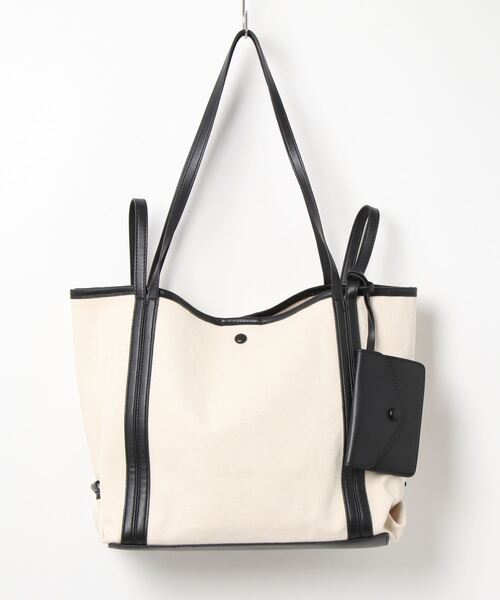cache cache(カシュ カシュ)の「カシュカシュ cachecache / ソフトレザー2ハンドルビッグトートバッグ(トートバッグ・レディース・ブラック/ホワイト×ブラック/ベージュ/パイソン・FREE)」の13枚目の写真