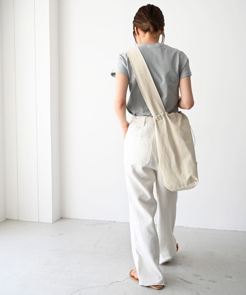 CANAL JEAN（キャナルジーン）の「El mar(エルマール) 無地コンパクト半袖Tシャツ（Tシャツ/カットソー・レディース・ホワイト/ブラック/カーキ・ONE SIZE）」の18枚目の写真