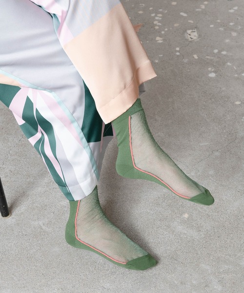 Tricote（トリコテ）の「TRICOTE トリコテ / HALF SHEER SOCKS ハーフシアーソックス / TR21SO001（ソックス/靴下・レディース・ワイン/グリーン・23-25）」の5枚目の写真