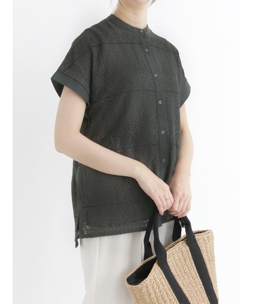 Te chichi(テチチ)の「レースバンドカラーシャツ(シャツ/ブラウス・レディース・ベージュ/チャコール・フリ-)」の2枚目の写真