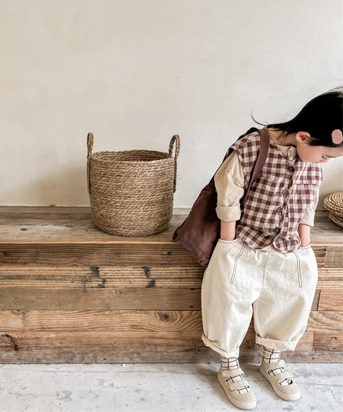 aimoha（アイモハ）の「aimoha-KIDS- 子供服飾りステッチテーパードパンツ（チノパンツ・キッズ・ベージュ/ブルー・90/100/110/120/80/130）」の22枚目の写真