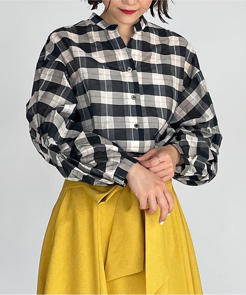 DIARIUM（ディアリウム）の「チェックツイストスリーブブラウス（シャツ/ブラウス・レディース・グリーン/アイボリー・M）」の3枚目の写真