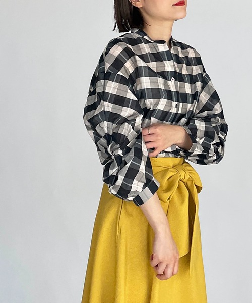 DIARIUM（ディアリウム）の「チェックツイストスリーブブラウス（シャツ/ブラウス・レディース・グリーン/アイボリー・M）」の5枚目の写真