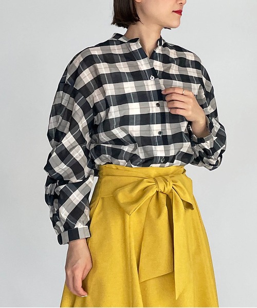 DIARIUM（ディアリウム）の「チェックツイストスリーブブラウス（シャツ/ブラウス・レディース・グリーン/アイボリー・M）」の7枚目の写真