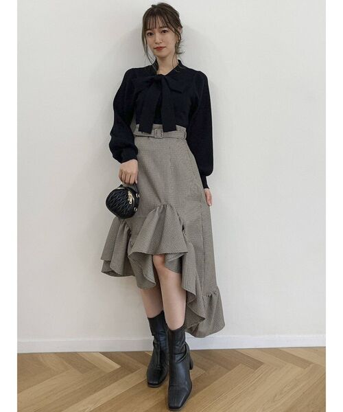 dazzlin（ダズリン）の「ボウタイプリーツニットトップス（ニット/セーター・レディース・ブラック/オフホワイト/モカ・FREE）」の12枚目の写真
