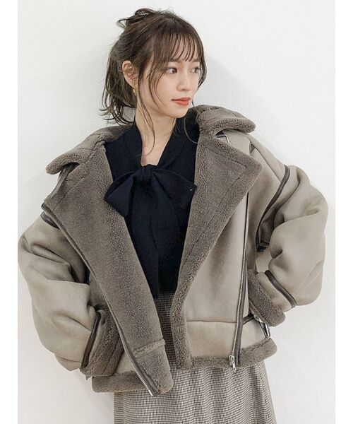 dazzlin（ダズリン）の「ボウタイプリーツニットトップス（ニット/セーター・レディース・ブラック/オフホワイト/モカ・FREE）」の14枚目の写真
