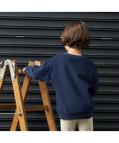 b・ROOM（ビールーム）の「【表コットン毛玉バイバイ】アソートステッチ刺繍ドロップスエット（スウェット・キッズ・チャコール/ベージュ/レンガ/ネイビー/ブルーグレー/アイボリー・130cm/100cm/110cm/140cm/120cm）」の9枚目の写真