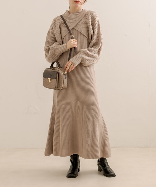 OLIVE des OLIVE（オリーブデオリーブ）の「ポケット付きスクエアーショルダー（ショルダーバッグ・レディース・ブラック/ベージュ/キャメル・FREE）」の6枚目の写真