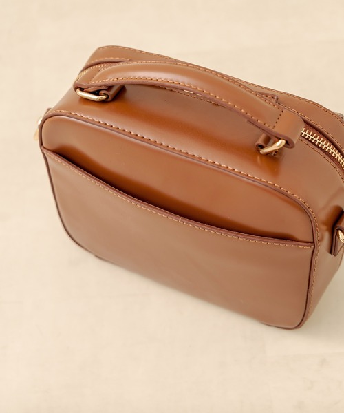 OLIVE des OLIVE（オリーブデオリーブ）の「ポケット付きスクエアーショルダー（ショルダーバッグ・レディース・ブラック/ベージュ/キャメル・FREE）」の11枚目の写真