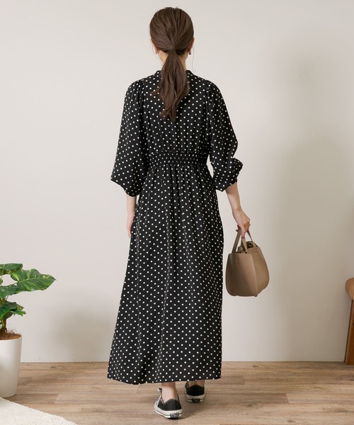URBAN RESEARCH Sonny Label(アーバンリサーチサニーレーベル)の「『WEB/一部店舗限定』ウエストマークドットプリントスリーブワンピース(ワンピース・レディース・ブラック/ベージュ・FREE)」の7枚目の写真