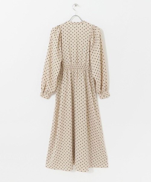 URBAN RESEARCH Sonny Label(アーバンリサーチサニーレーベル)の「『WEB/一部店舗限定』ウエストマークドットプリントスリーブワンピース(ワンピース・レディース・ブラック/ベージュ・FREE)」の6枚目の写真