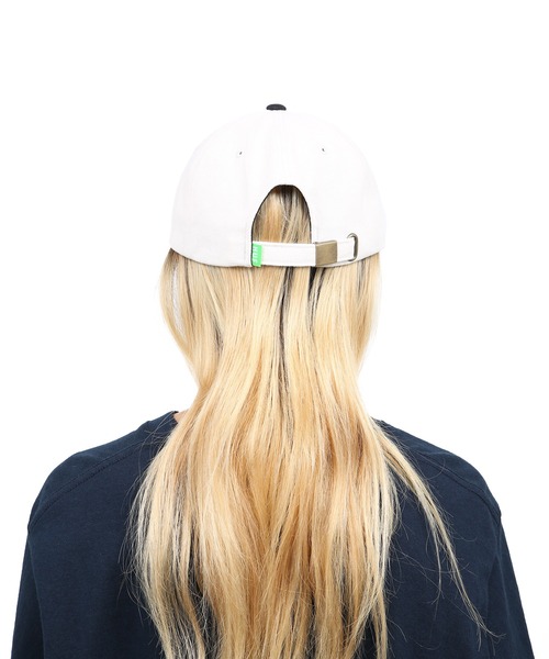 新品未使用　HUF FORMLESS SCRIPT 6  PANEL キャップ HUF（ハフ）の「FORMLESS SCRIPT 6 PANEL / HUF キャップ 帽子