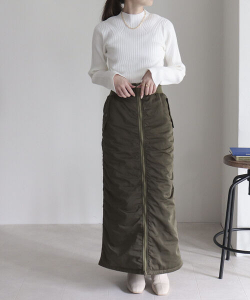 fredy emue(フレディエミュ)の「【新色追加!】ワイドリブハイネックプルオーバーニット(ニット/セーター・レディース・ライトグレー/ブラック/パープル/オフホワイト/オレンジ・38)」の14枚目の写真