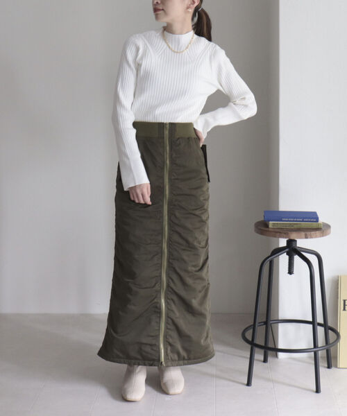 fredy emue(フレディエミュ)の「【新色追加!】ワイドリブハイネックプルオーバーニット(ニット/セーター・レディース・ライトグレー/ブラック/パープル/オフホワイト/オレンジ・38)」の15枚目の写真