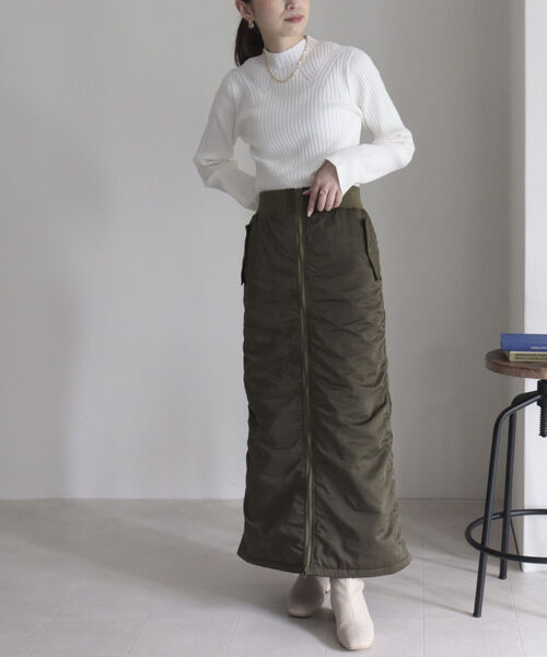 fredy emue(フレディエミュ)の「【新色追加!】ワイドリブハイネックプルオーバーニット(ニット/セーター・レディース・ライトグレー/ブラック/パープル/オフホワイト/オレンジ・38)」の18枚目の写真