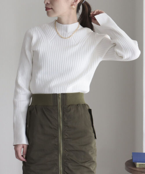 fredy emue(フレディエミュ)の「【新色追加!】ワイドリブハイネックプルオーバーニット(ニット/セーター・レディース・ライトグレー/ブラック/パープル/オフホワイト/オレンジ・38)」の20枚目の写真