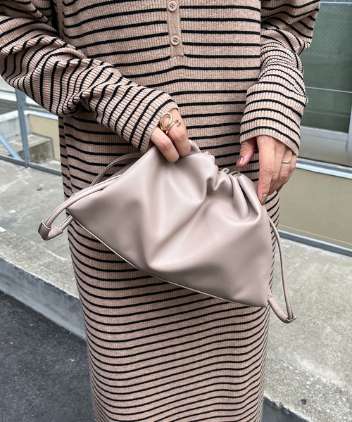 CAPRICIEUX LE'MAGE（カプリシューレマージュ）の「ドロストバッグ（ハンドバッグ・レディース・ベージュ/シルバー・FREE）」の8枚目の写真