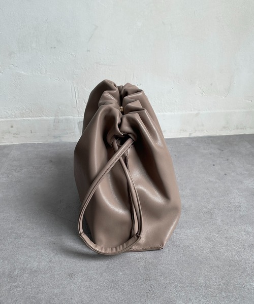 CAPRICIEUX LE'MAGE（カプリシューレマージュ）の「ドロストバッグ（ハンドバッグ・レディース・ベージュ/シルバー・FREE）」の10枚目の写真