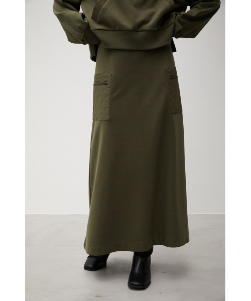 AZUL by moussy(アズールバイマウジー)の「QUILTED DETAIL LONG SKIRT/キルティングディテールロングスカート(スカート・レディース・ブラック/カーキ/アイボリー・MEDIUM/SMALL)」の3枚目の写真