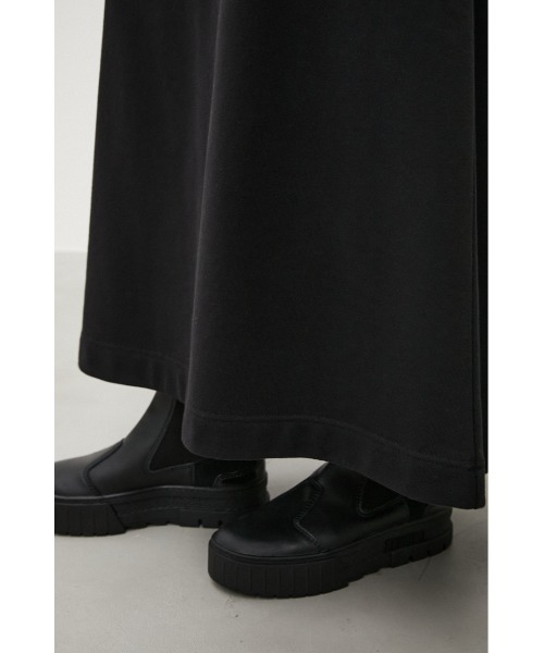 AZUL by moussy(アズールバイマウジー)の「QUILTED DETAIL LONG SKIRT/キルティングディテールロングスカート(スカート・レディース・ブラック/カーキ/アイボリー・MEDIUM/SMALL)」の21枚目の写真