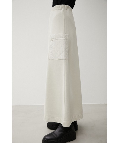 AZUL by moussy(アズールバイマウジー)の「QUILTED DETAIL LONG SKIRT/キルティングディテールロングスカート(スカート・レディース・ブラック/カーキ/アイボリー・MEDIUM/SMALL)」の8枚目の写真