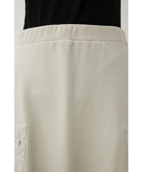 AZUL by moussy(アズールバイマウジー)の「QUILTED DETAIL LONG SKIRT/キルティングディテールロングスカート(スカート・レディース・ブラック/カーキ/アイボリー・MEDIUM/SMALL)」の10枚目の写真