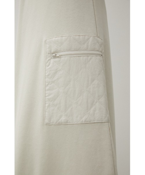 AZUL by moussy(アズールバイマウジー)の「QUILTED DETAIL LONG SKIRT/キルティングディテールロングスカート(スカート・レディース・ブラック/カーキ/アイボリー・MEDIUM/SMALL)」の11枚目の写真