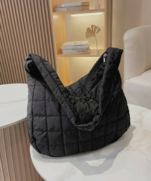 wears | 大容量キルティングショルダーバッグ(ショルダーバッグ)