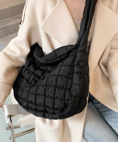 wears（ウェアーズ）の「大容量キルティングショルダーバッグ（ショルダーバッグ・レディース・アイボリー/ブラック・FREE）」の20枚目の写真