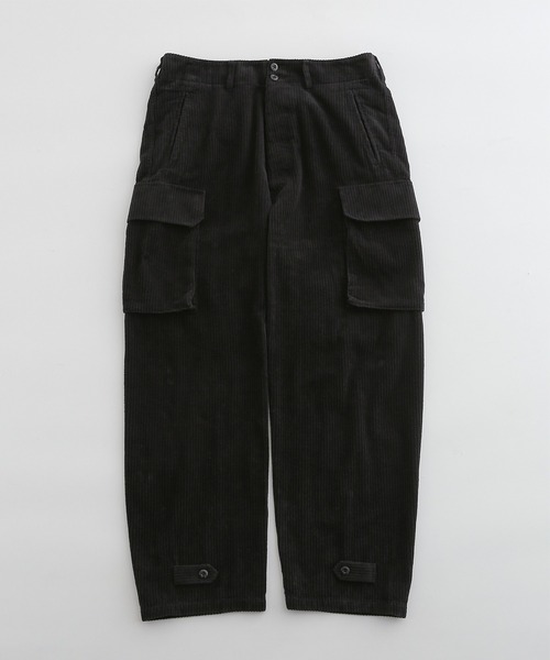 ADAM ET ROPE'(アダムエロペ)の「ワイドテーパード コーデュロイ カーゴパンツ/太畝(カーゴパンツ・メンズ・グリーン系その他2/スミクロ・M/L)」の17枚目の写真