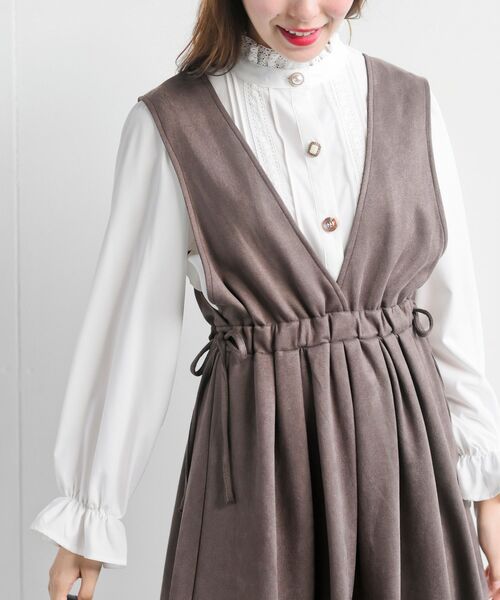 rps（アールピーエス）の「サイドリボンカシュクールジャンパースカート（ジャンパースカート・レディース・ブラック/グレー/ブラウン/ボルドー/モカ・フリー）」の6枚目の写真