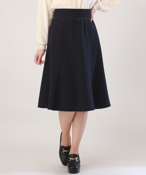 ASTORIA ODIER（アストリアオディール）の「配色パイピングフレアスカート（スカート・レディース・ネイビー/ピンク/ベージュ・SMALL/X-SMALL/MEDIUM/LARGE）」の2枚目の写真