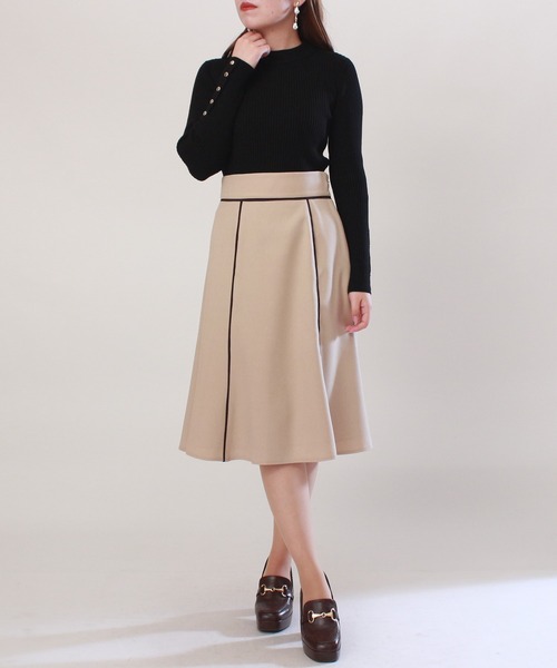 ASTORIA ODIER（アストリアオディール）の「配色パイピングフレアスカート（スカート・レディース・ネイビー/ピンク/ベージュ・SMALL/X-SMALL/MEDIUM/LARGE）」の11枚目の写真